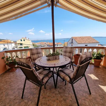 Isabella Apartment